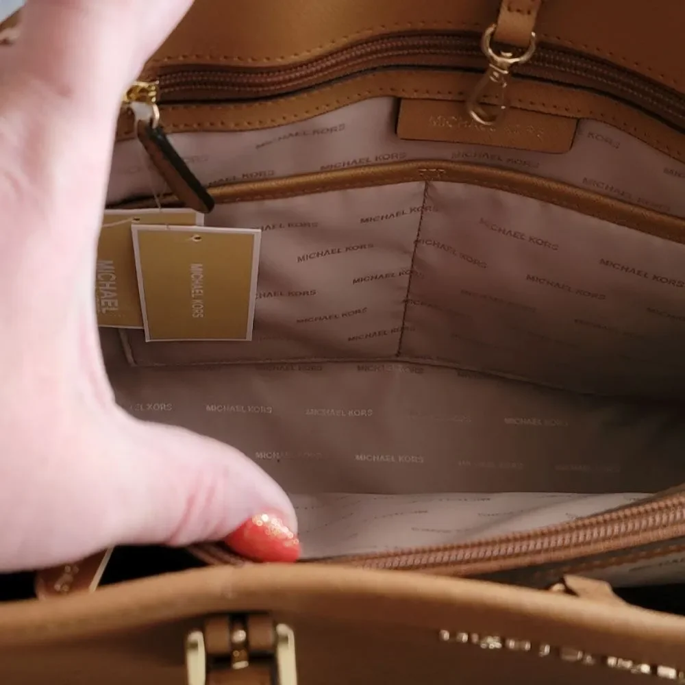 Michael Kors Jet Set travel tote bag - Picture 13 of 15